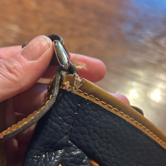 Vintage Dooney & Bourke Black Pebbled Leather Shoulder Bag with Tan Trim - Picture 14 of 14